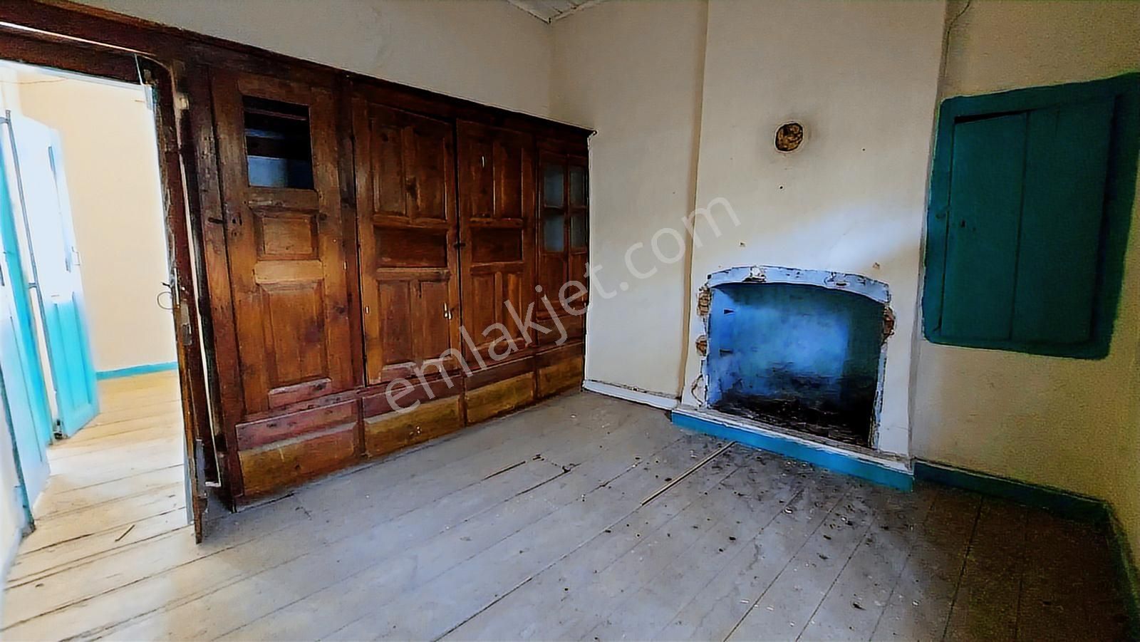 Ayvalık Merkez,de Yatırıma Uygun 3 Katlı Tarihi Kargir Ev - Görsel 27