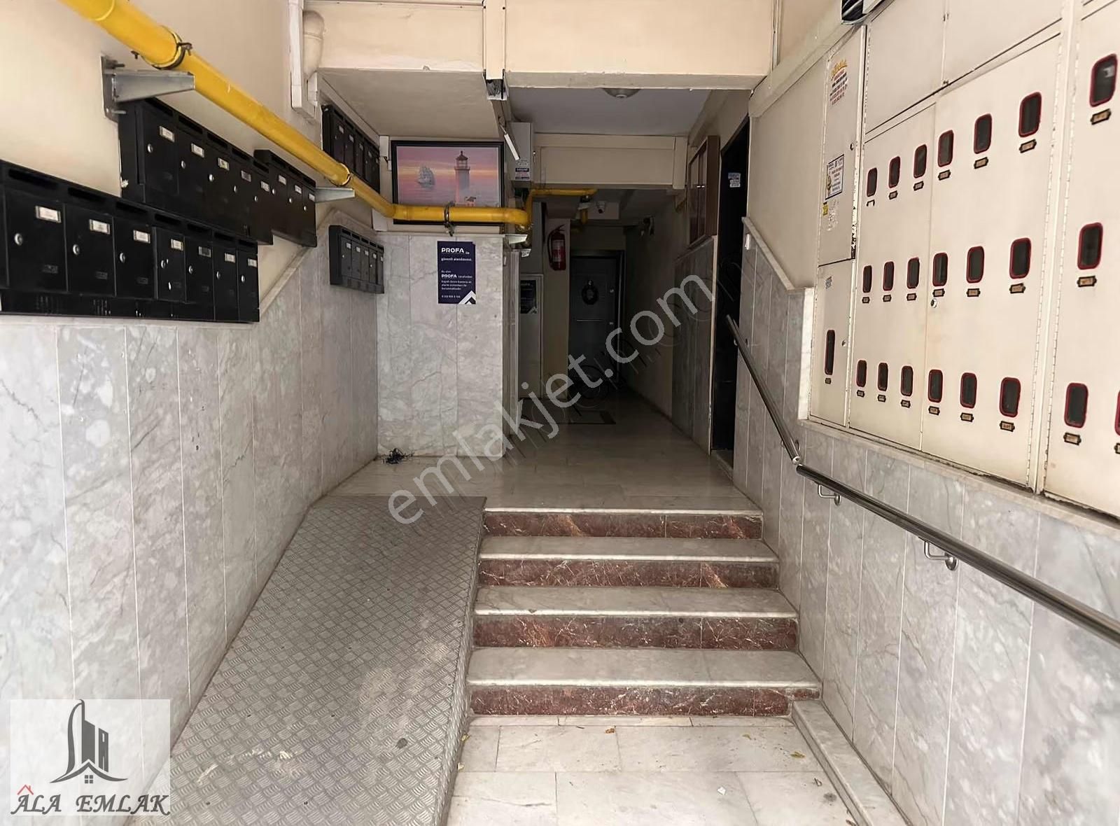 Âlâ Emlaktan Sakarya Cadde Paraleli 3+1 Yapılı Masrafsız Daıre - Görsel 8