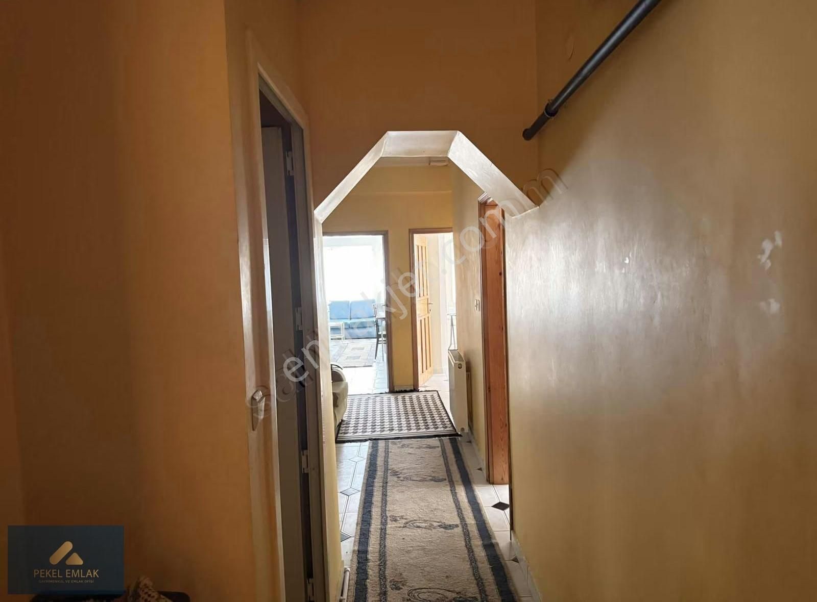 Pekel Emlak'tan Öğrenciye - Çalışana Kiralık Eşyalı 2+0 Daire - Görsel 4
