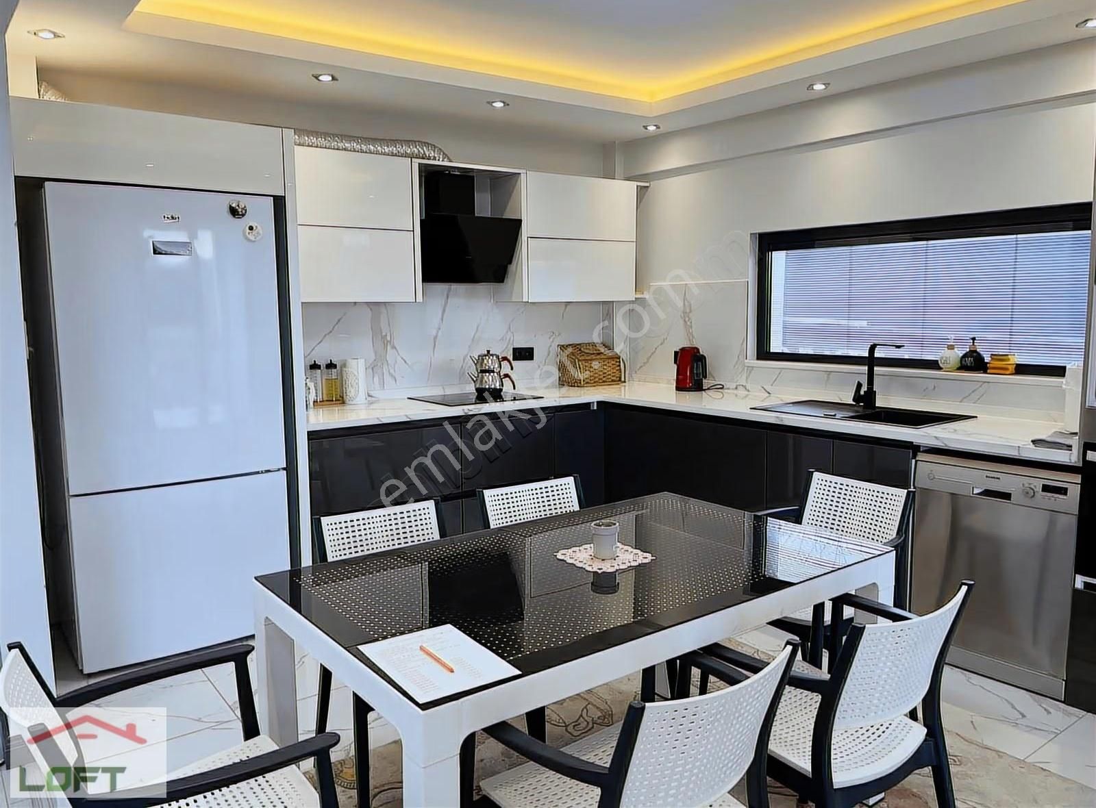 Havuzlu Özel Yapılı Lüks Villa - Görsel 7