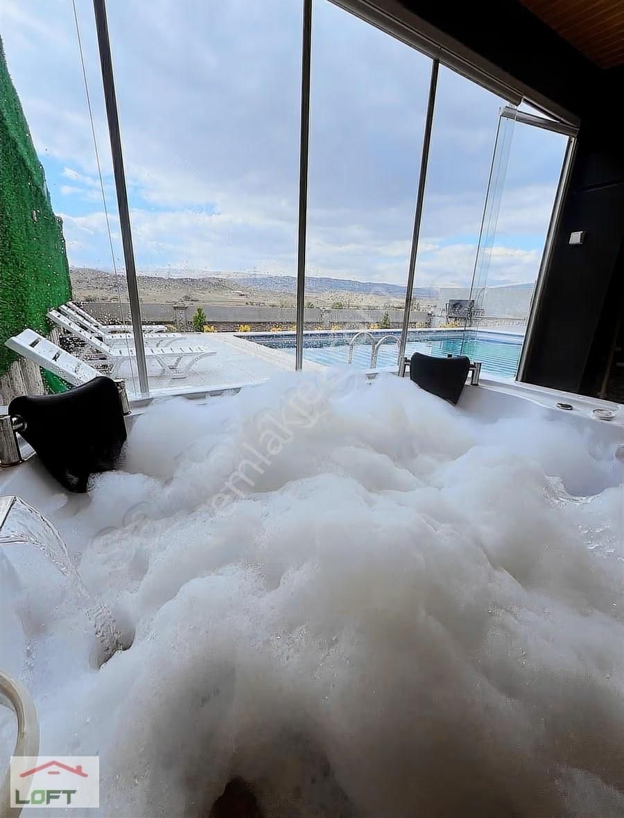 Havuzlu Özel Yapılı Lüks Villa - Görsel 17