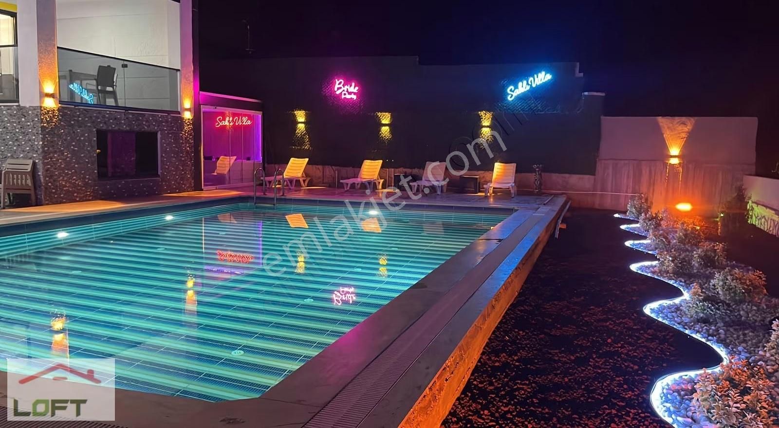 Havuzlu Özel Yapılı Lüks Villa - Görsel 24