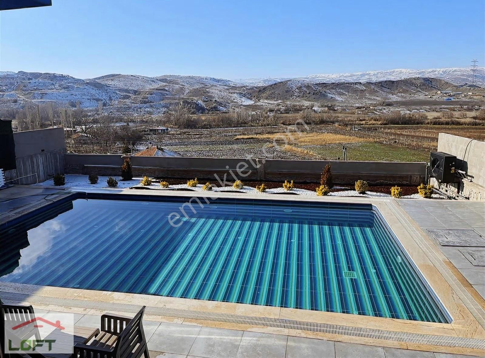 Havuzlu Özel Yapılı Lüks Villa - Görsel 26