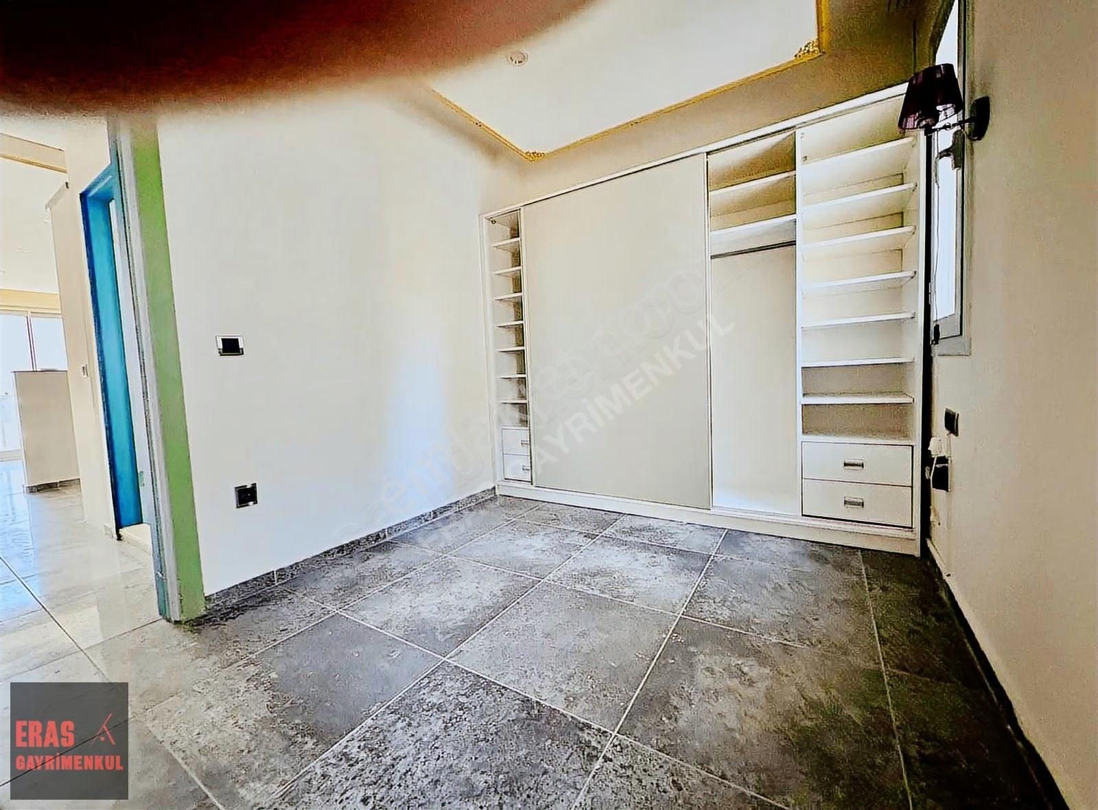 Eras Gayrimenkulden Satılık Merkezi Konumda Ara Kat 1+1 Daire - Görsel 17