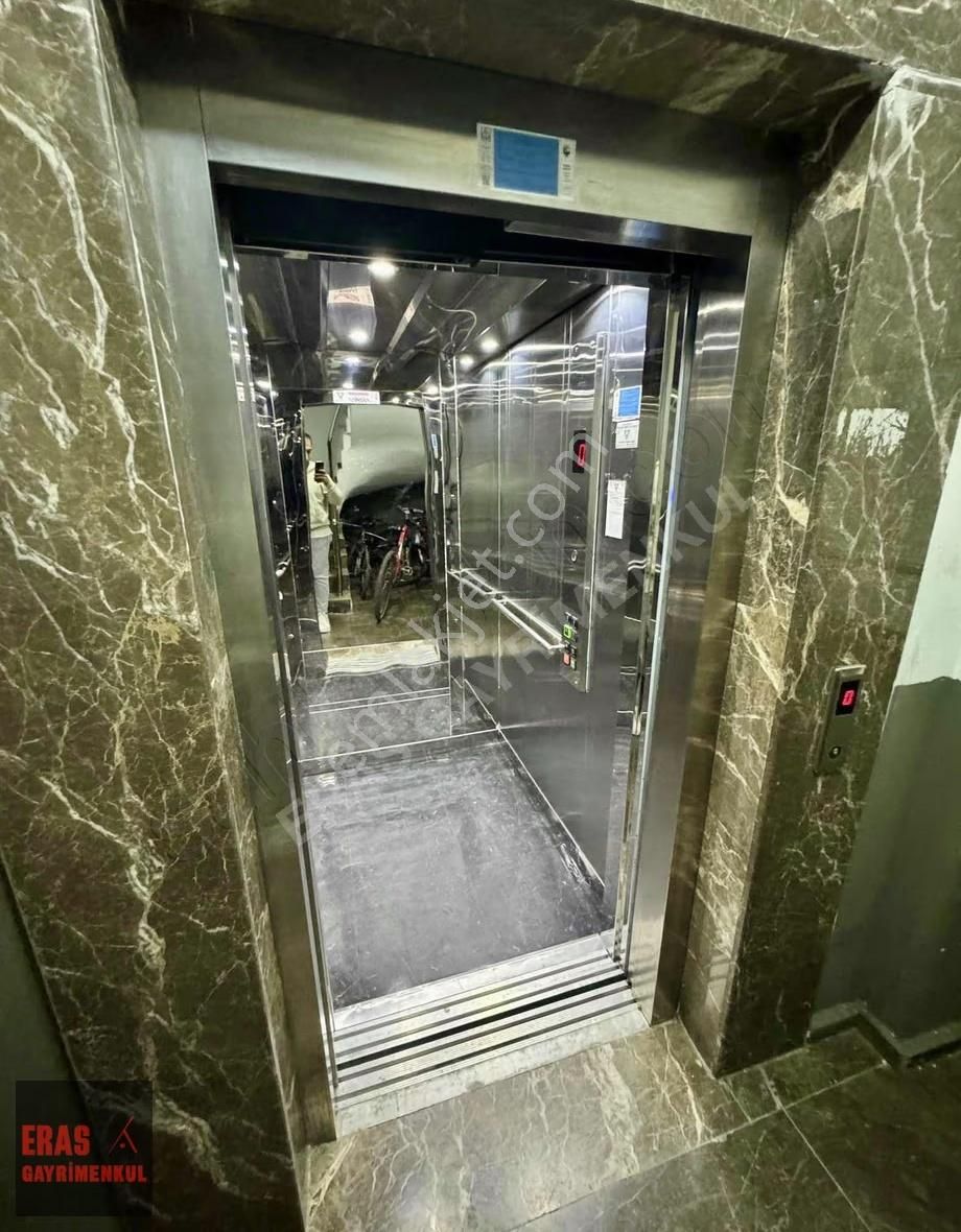 Eras Gayrimenkulden Merkezde Eşyalı Dubleks 1+1 Daire - Görsel 3