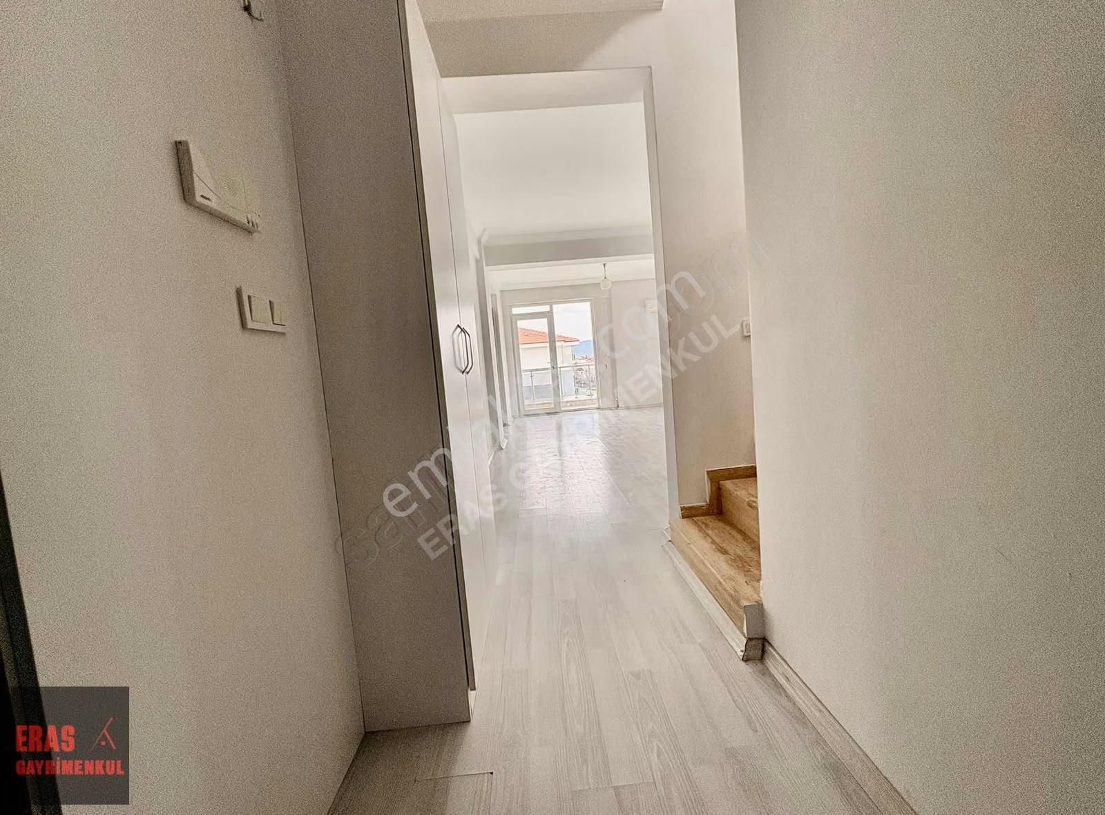 Eras Gayrimenkulden Merkezde 2,5+1 Havuzlu Giyinme Odalı Dubleks - Görsel 21