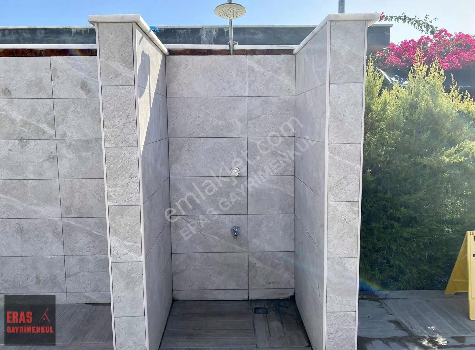 Eras Gayrimenkulden Merkezde 2,5+1 Havuzlu Giyinme Odalı Dubleks - Görsel 3