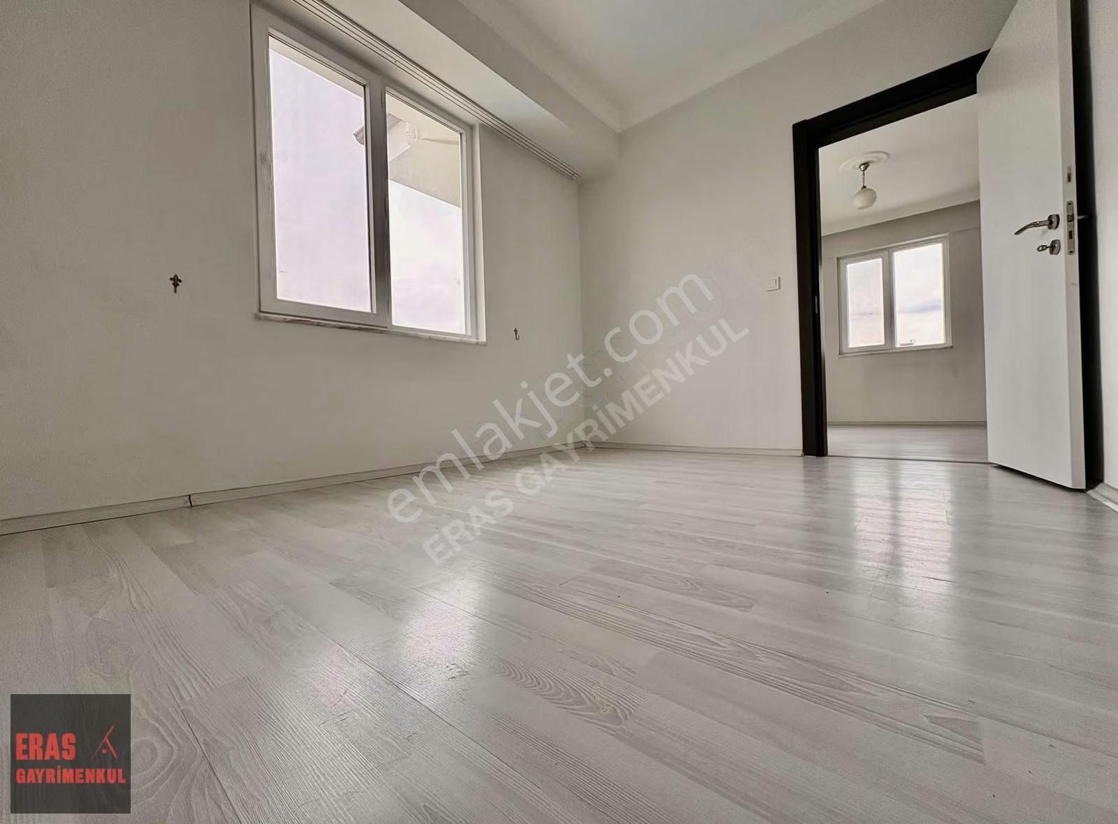 Eras Gayrimenkulden Merkezde 2,5+1 Havuzlu Giyinme Odalı Dubleks - Görsel 8