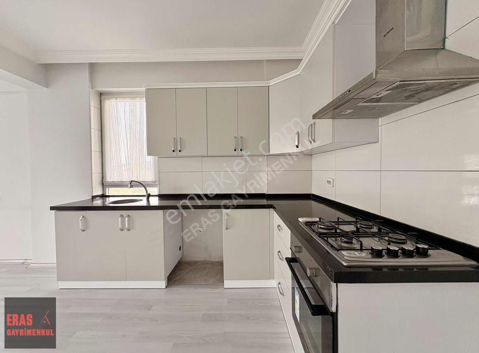 Eras Gayrimenkulden Merkezde 2,5+1 Havuzlu Giyinme Odalı Dubleks - Görsel 23