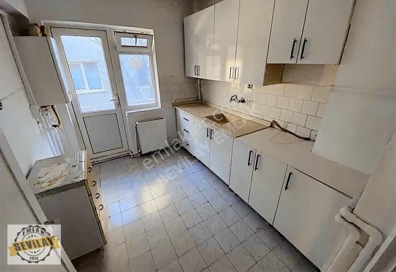 Bağlarbaşı Mahallesinde 1. Katta,ön Cephe Kiralık Daire - Görsel 17