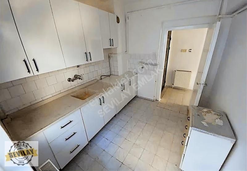 Bağlarbaşı Mahallesinde 1. Katta,ön Cephe Kiralık Daire - Görsel 9