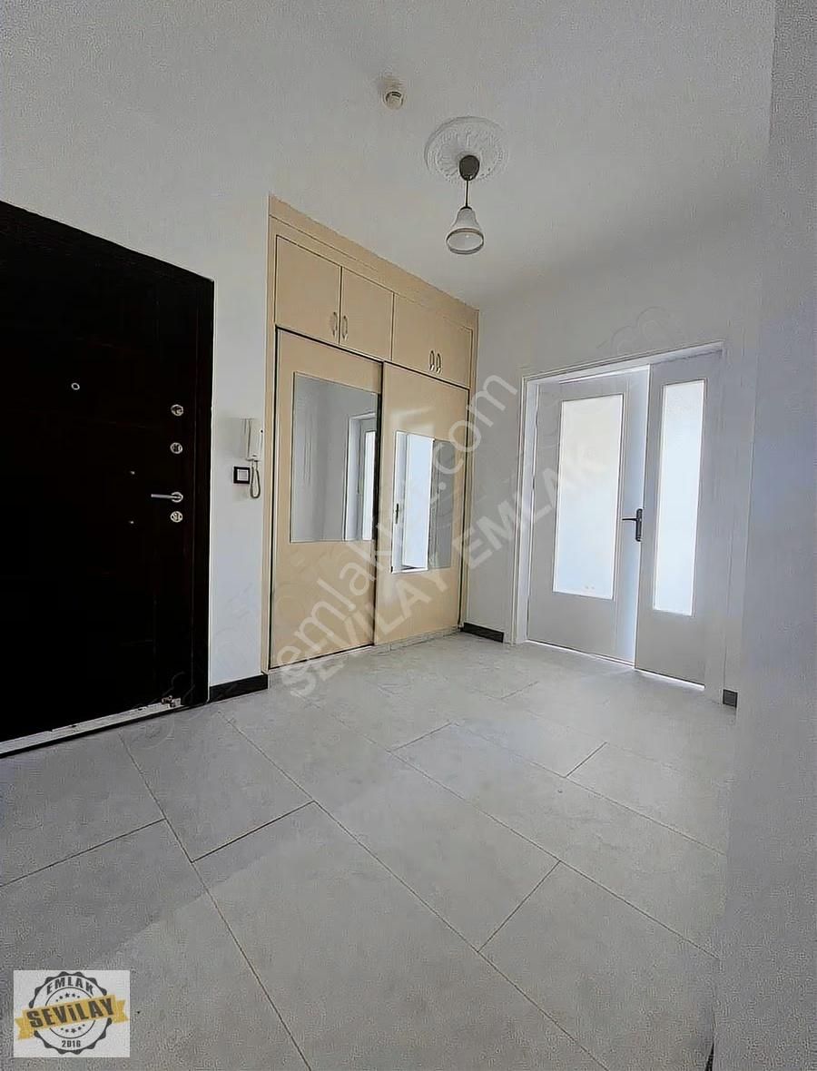 Şenyuva Mahallesi Toki Bloklarında Kış Bahçeli 4+1 Daire - Görsel 4