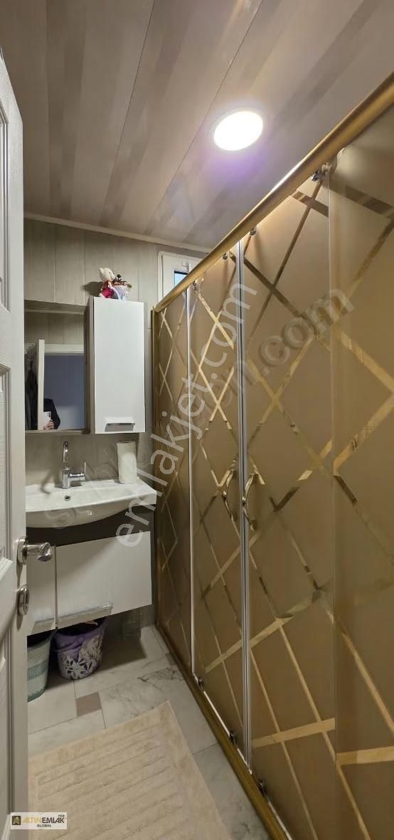 Satılık Fuzuli Caddesi Üzerinde Geniş Ferah Daire