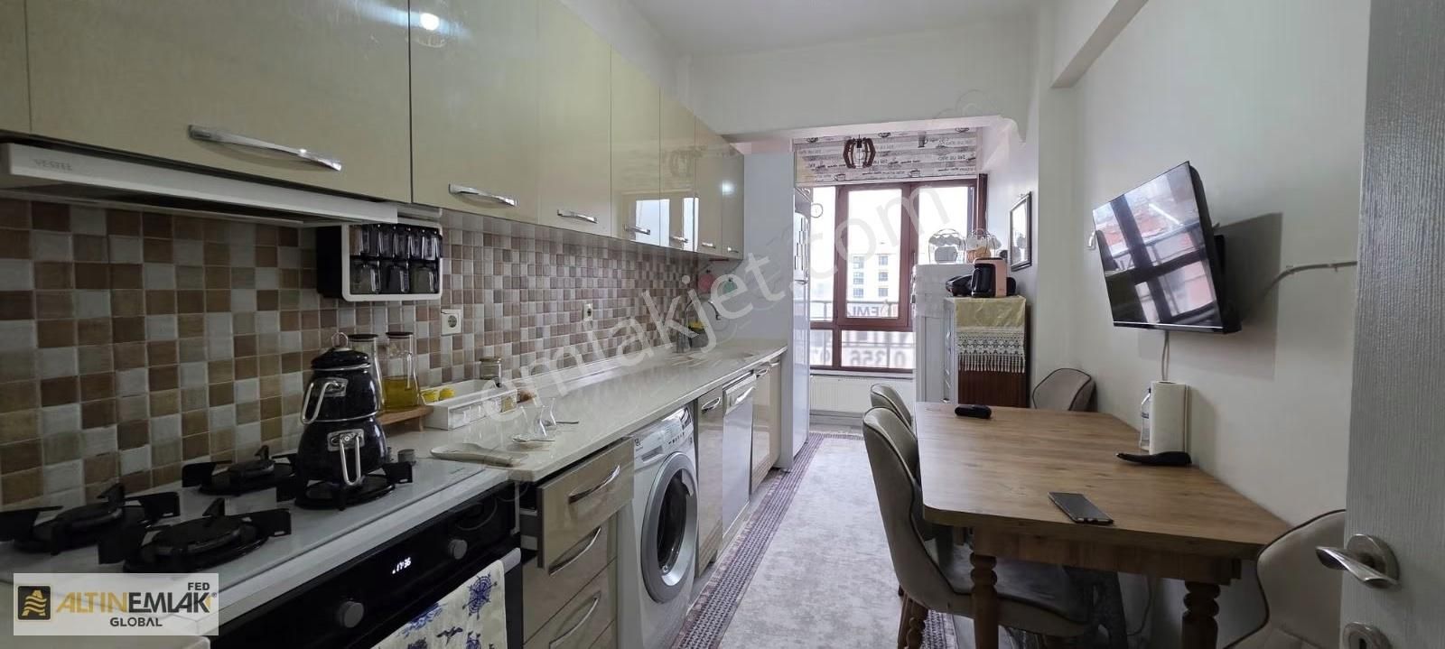 Satılık Fuzuli Caddesi Üzerinde Geniş Ferah Daire - Görsel 10