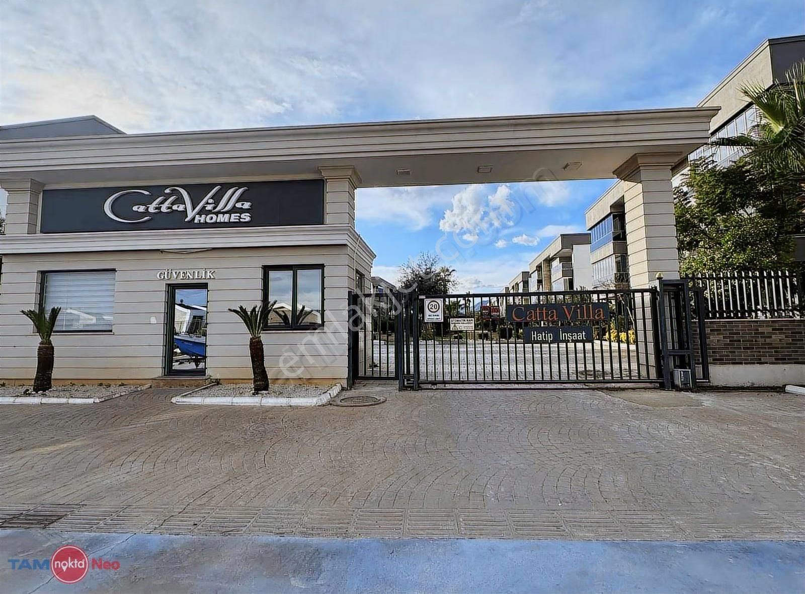 Döşemealtı Altınkale'de Site İçinde 3+1 Bahçe Katı Kiralık Daire