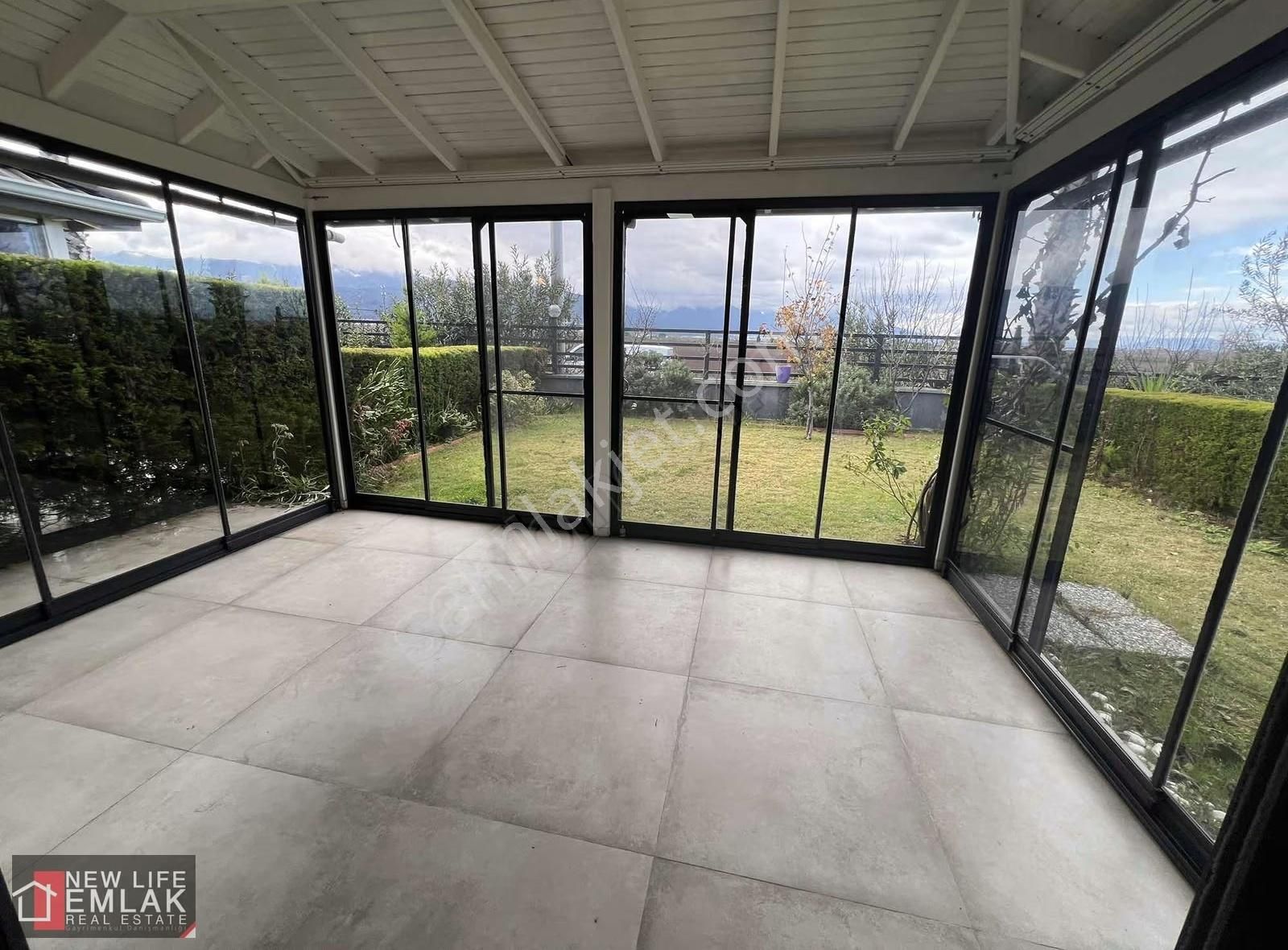 Kuşadası Havuzlu Site İçerisinde Deniz Ve Doğa Manzaralı Villa - Görsel 8