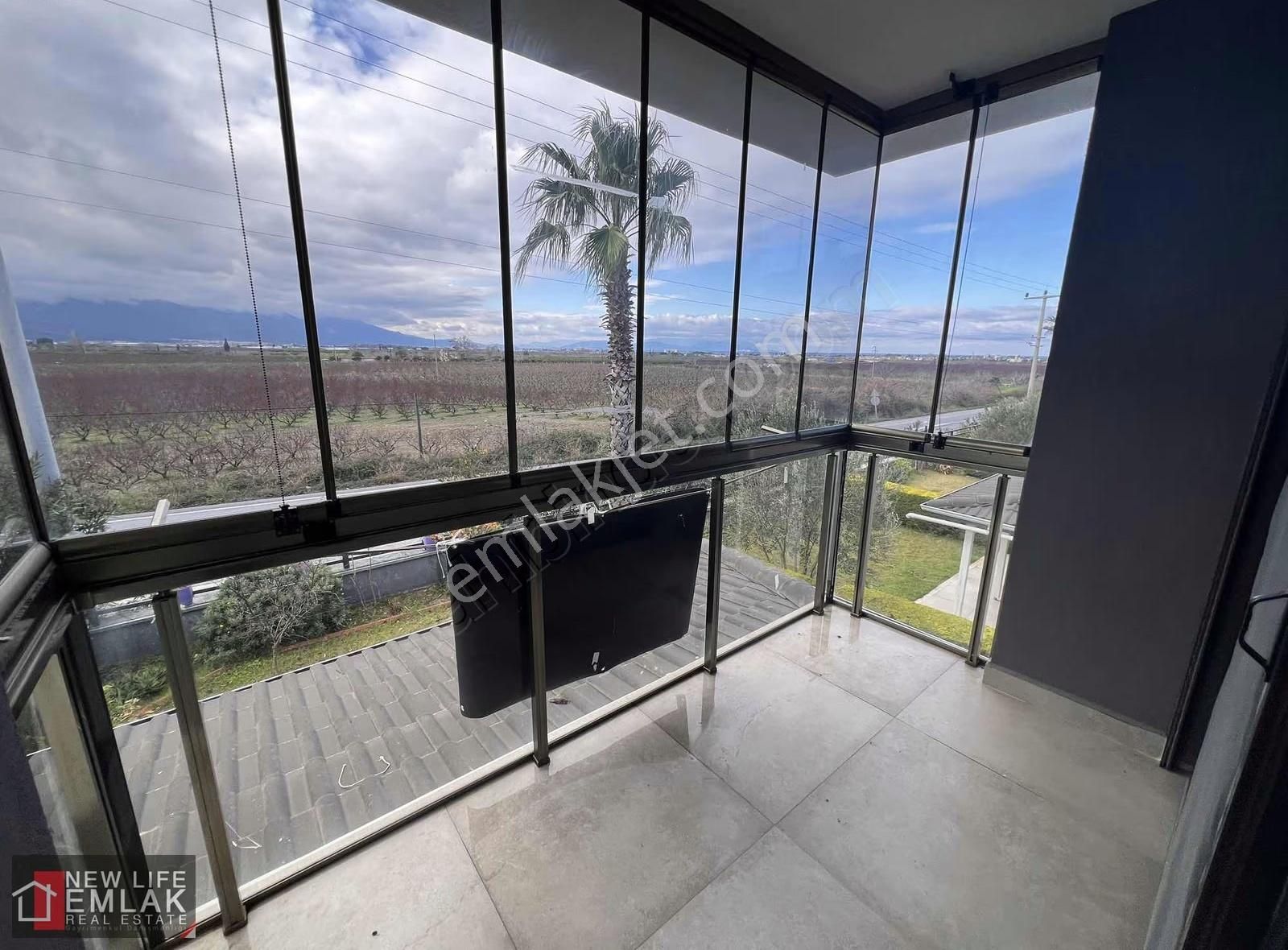 Kuşadası Havuzlu Site İçerisinde Deniz Ve Doğa Manzaralı Villa - Görsel 33