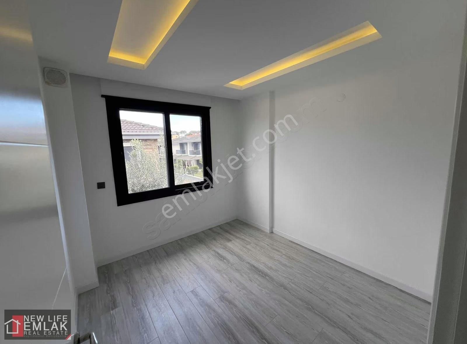 Kuşadası Havuzlu Site İçerisinde Deniz Ve Doğa Manzaralı Villa - Görsel 31