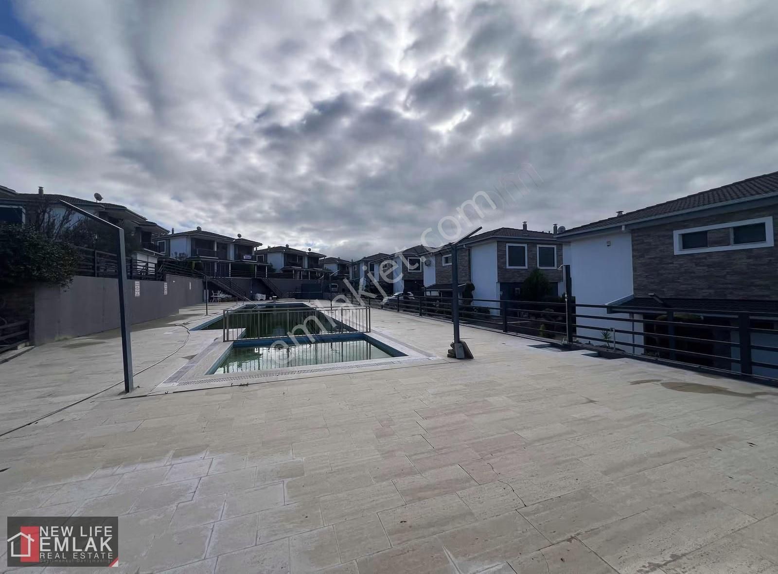 Kuşadası Havuzlu Site İçerisinde Deniz Ve Doğa Manzaralı Villa - Görsel 5