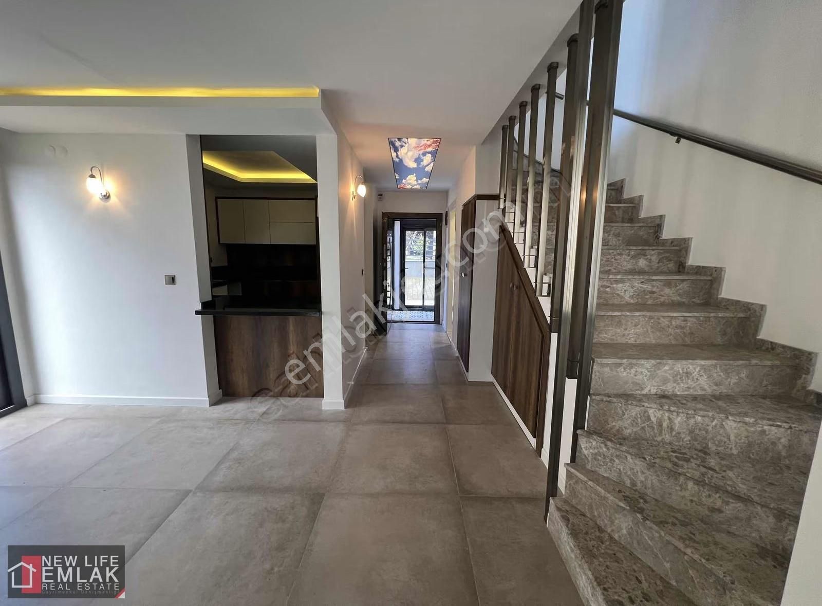 Kuşadası Havuzlu Site İçerisinde Deniz Ve Doğa Manzaralı Villa - Görsel 30