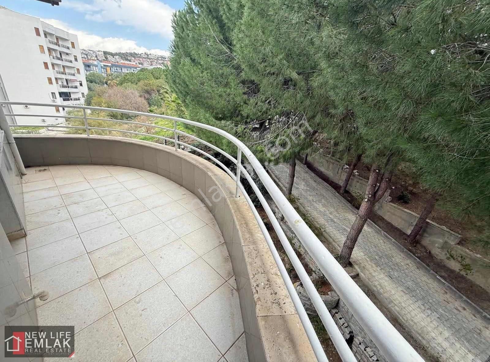 Marinada 2+1 Deniz Manzaralı Daire - Görsel 3