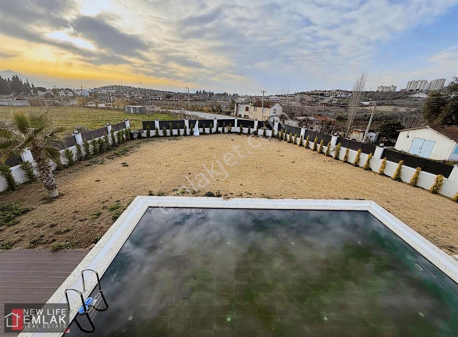 Kuşadası Yavansuda Özel Havuzlu Satılık Malikane - Görsel 31