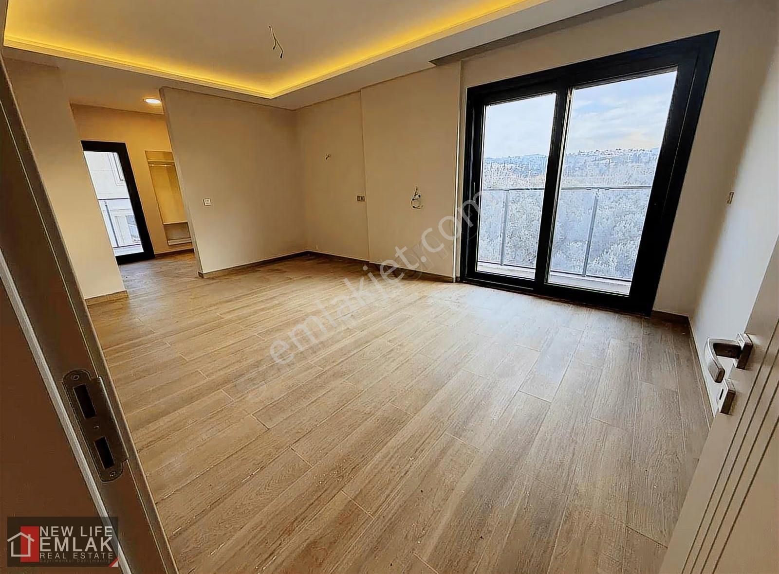 Kuşadası Yavansuda Özel Havuzlu Satılık Malikane - Görsel 18