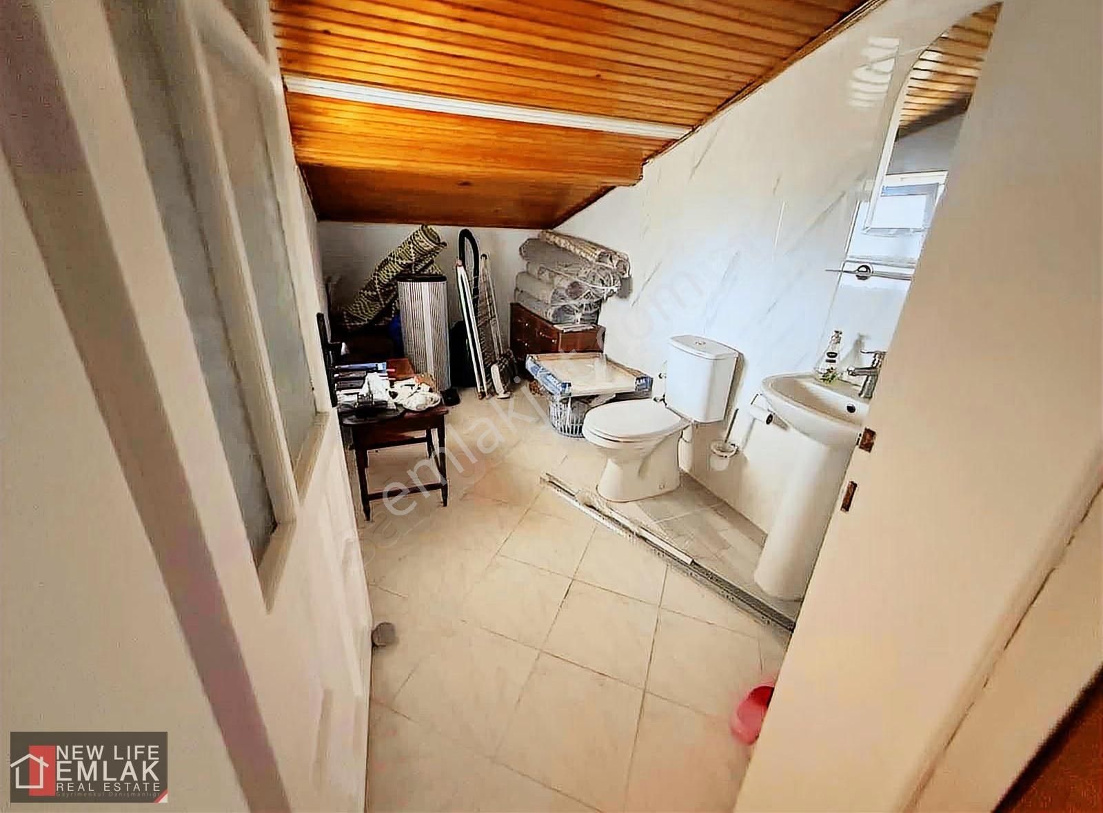 Kuşadası Sahil Sitelerinde 3+1 Villa - Görsel 16