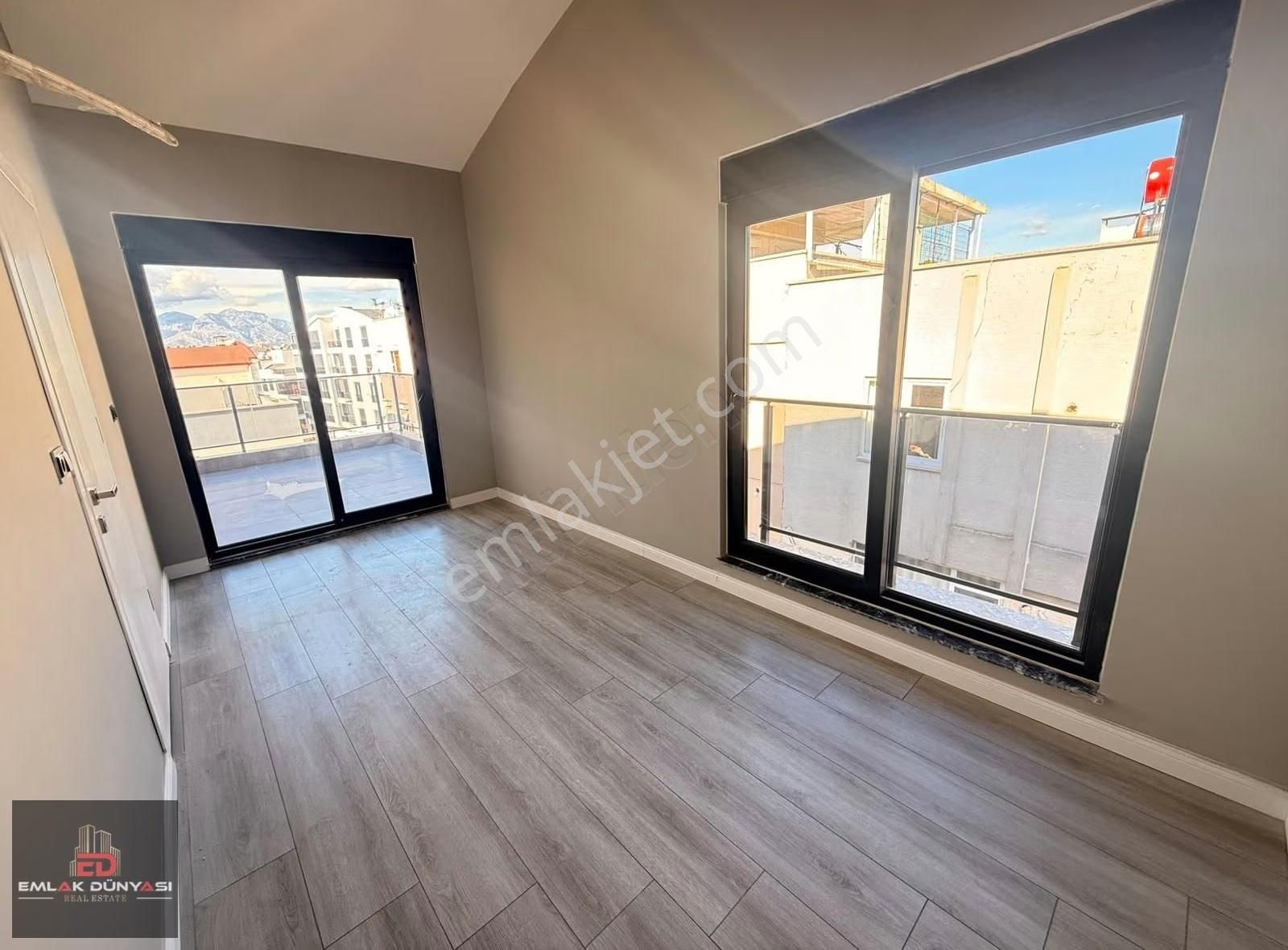 Çaybaşı Mah.burhanettin Onat Cad.dibi 5+1 190m2 Sıfır Dubleks - Görsel 15