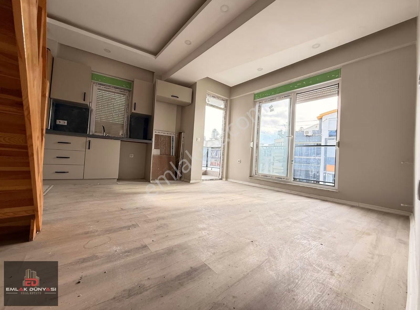 Kızıltoprak Mah.tramvay Yakını Önü Açık 3+1 135m2 Dubleks Daire - Görsel 27