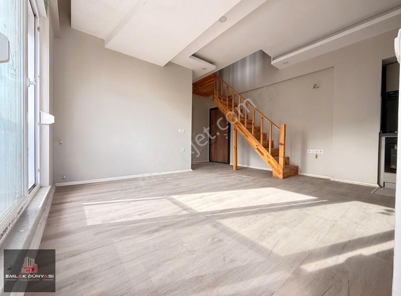 Kızıltoprak Mah.tramvay Yakını Önü Açık 3+1 135m2 Dubleks Daire - Görsel 31
