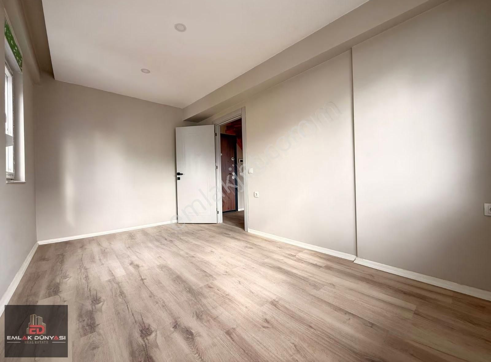 Kızıltoprak Mah.tramvay Yakını Önü Açık 3+1 135m2 Dubleks Daire - Görsel 33