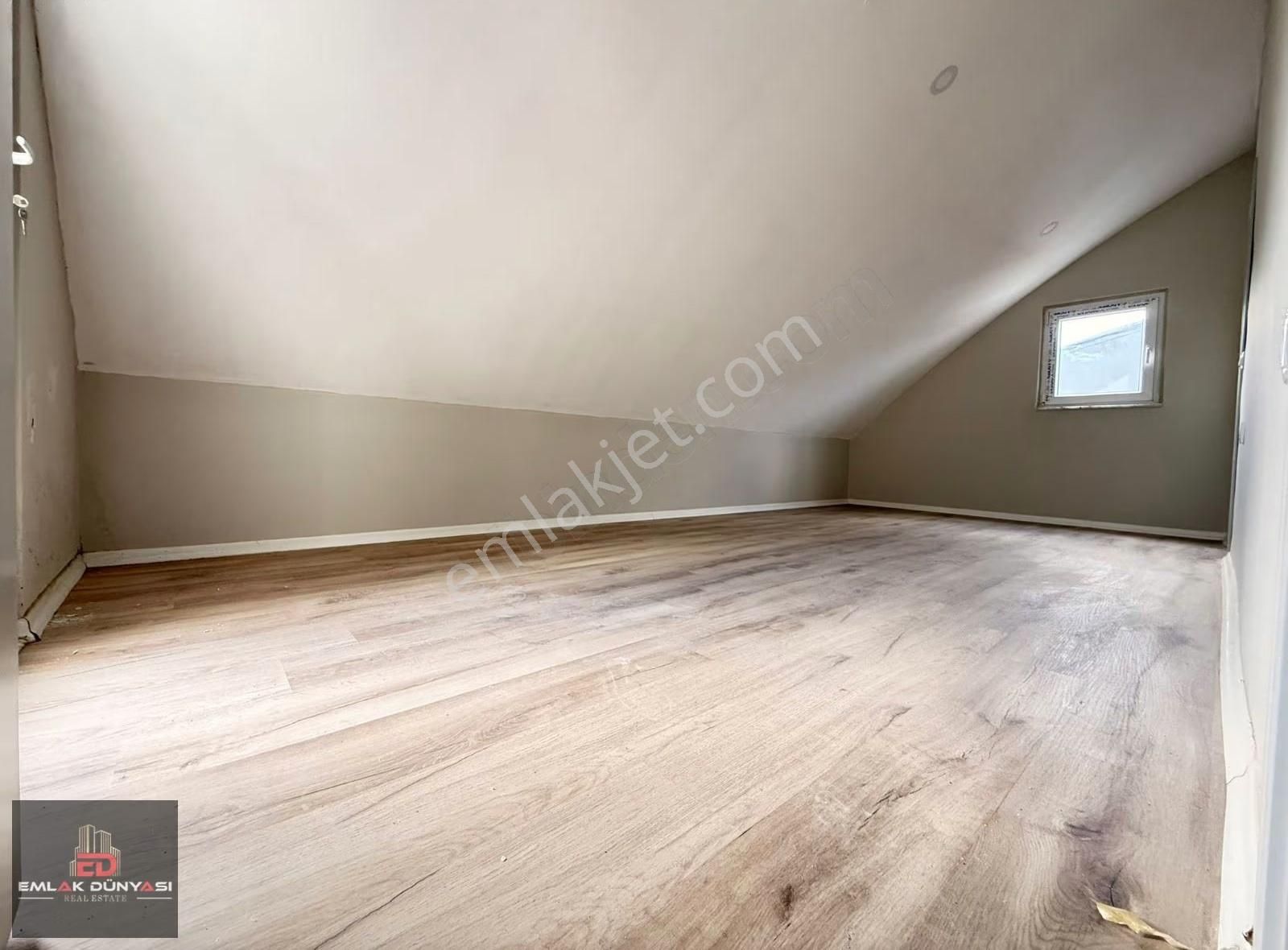 Kızıltoprak Mah.tramvay Yakını Önü Açık 3+1 135m2 Dubleks Daire - Görsel 32