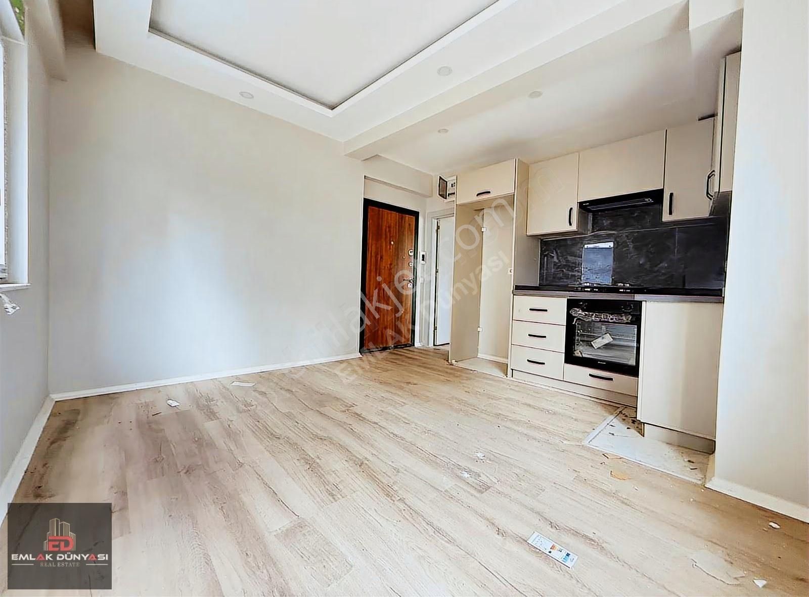 Kızıltoprak Mah.burhanettin Onat Cadde Dibi Sıfır 1+1 45m2daire