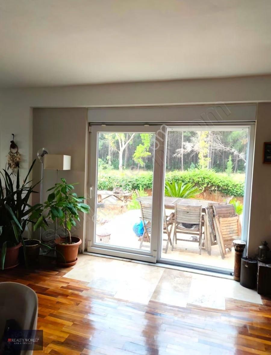 Düzlerçamında Ormana Cephe 5+1 Geniş Triplex Villa - Görsel 17