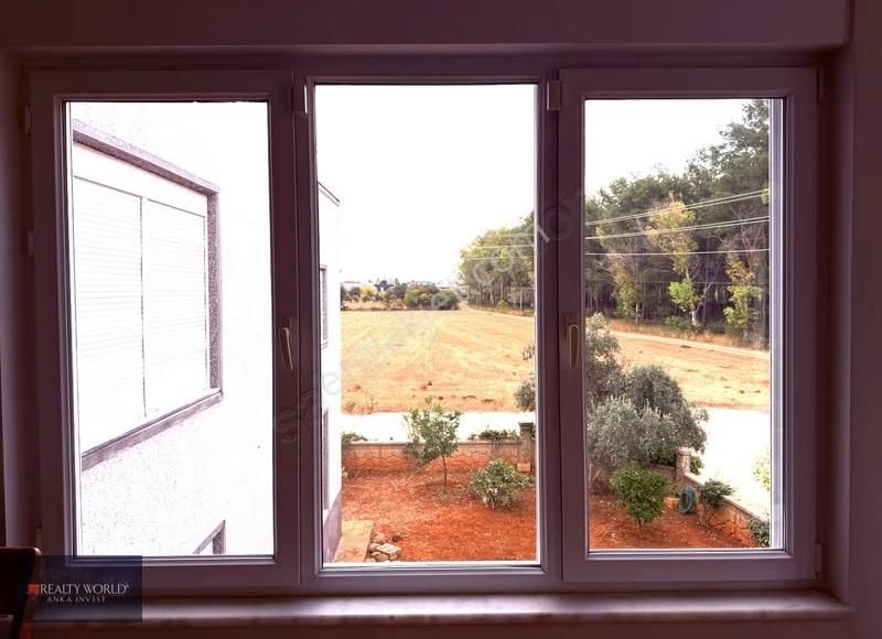 Düzlerçamında Ormana Cephe 5+1 Geniş Triplex Villa - Görsel 9