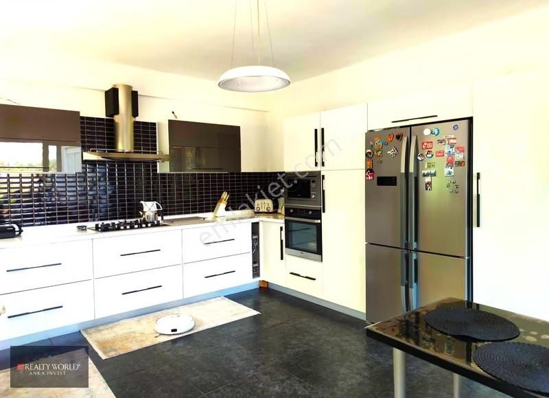 Düzlerçamında Ormana Cephe 5+1 Geniş Triplex Villa - Görsel 5