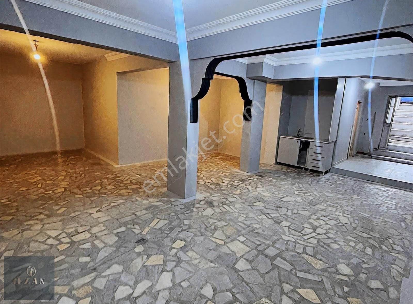 Ozan Emlaktan Fevziçakmakta 70m2 Caddeye Yakın Bodrum Dükkan