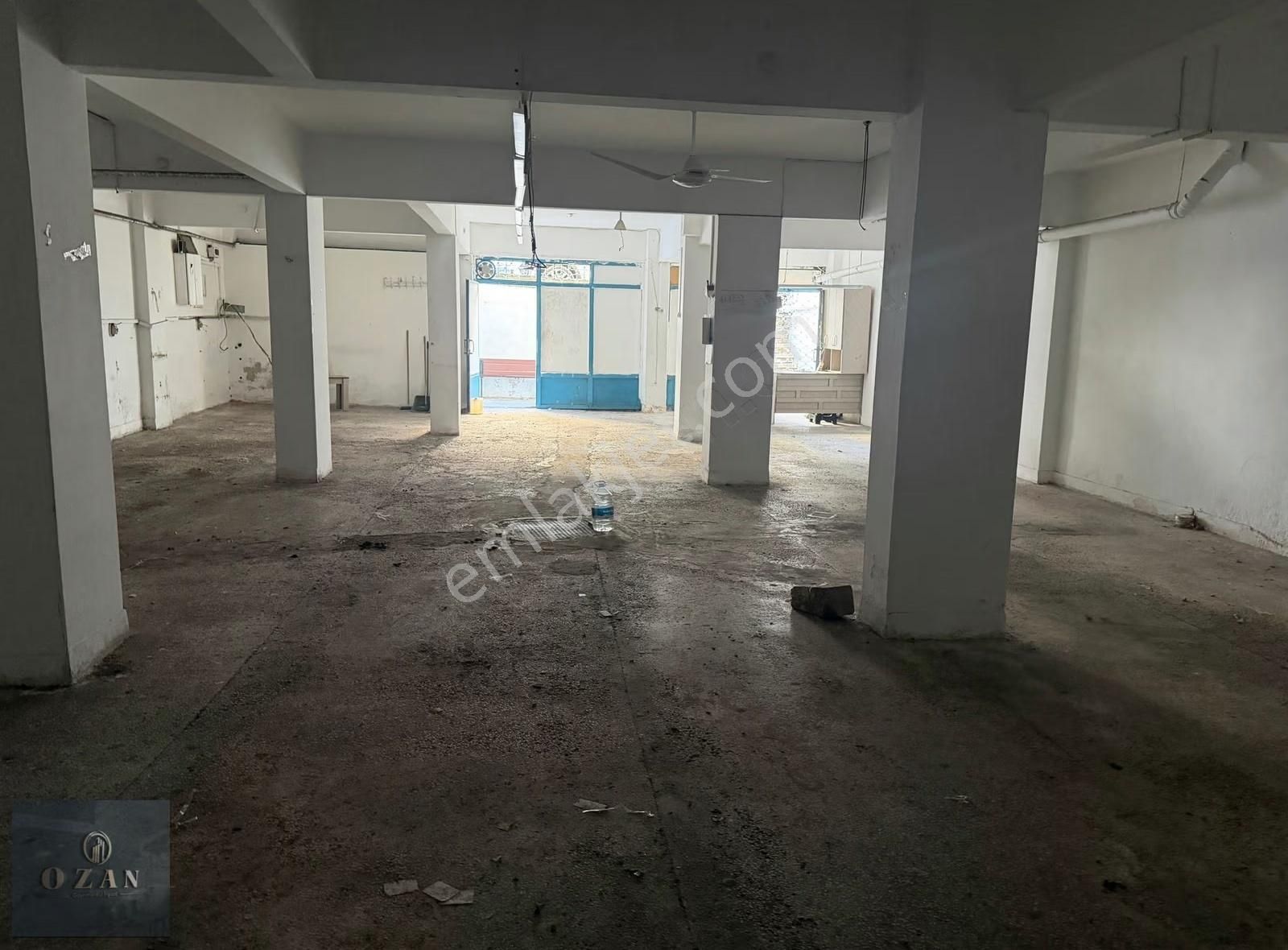 Ozan Emlaktan Teyfikbeyde 200m2 Bodrum Dükkan