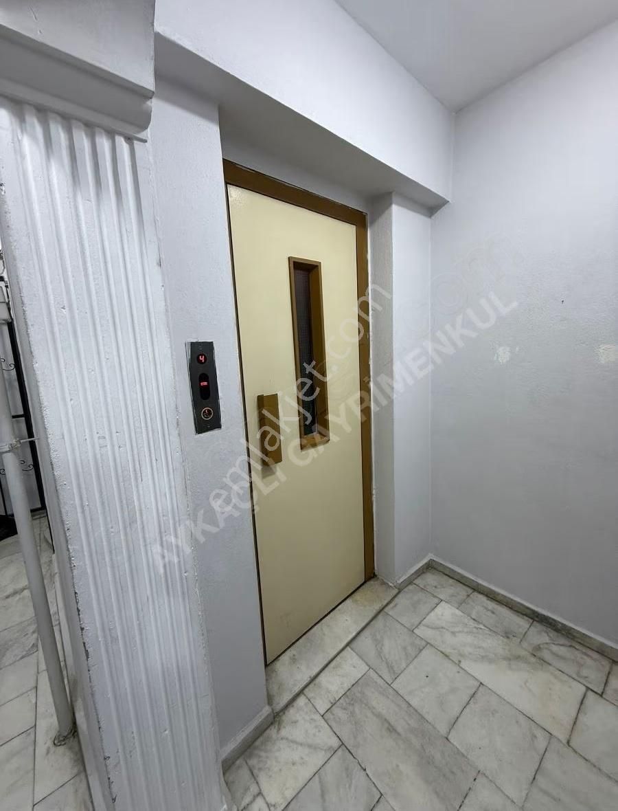 Ufuk Mahallesinde Ana Cadde Üzerinde 3+1 Satılık Daire - Görsel 8