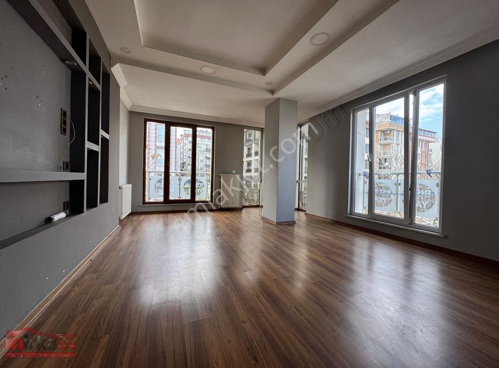 Beylikdüzü Yakuplu Da Satılık 3+2 Dublex Ön Cephe Ana Cadde De - Görsel 4