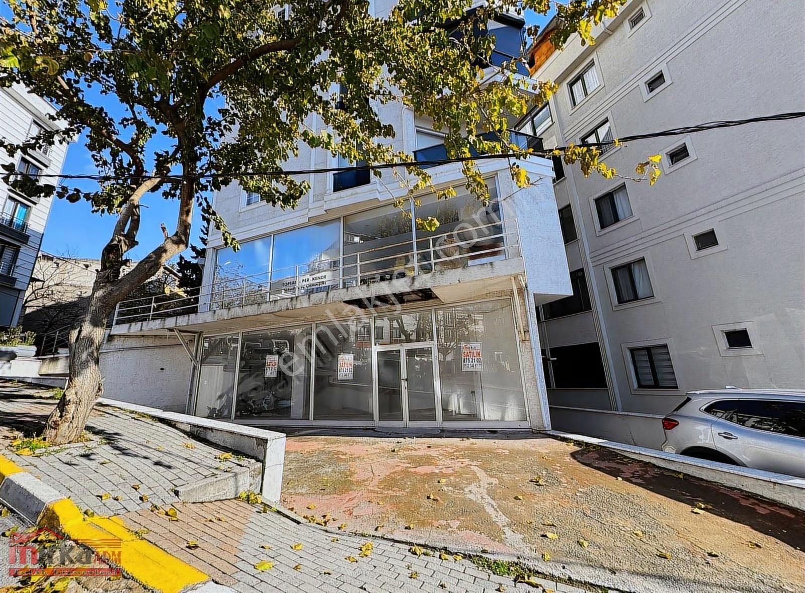 Beylikdüzü Dereağzı Da Satılık Düz Giriş 150 M2 Dükkan