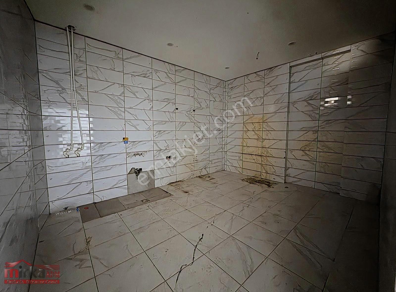 Beylikdüzü Dereağzı Da Satılık Düz Giriş 150 M2 Dükkan - Görsel 7