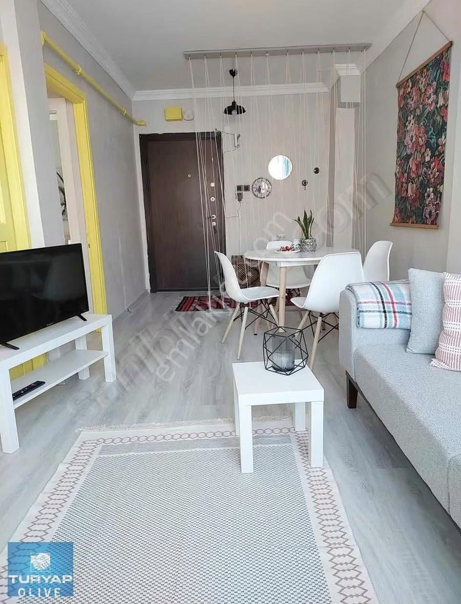 Fatih Sümbülefendi Mahallesi Satılık Ara Kat Full Eşyalı Daire - Görsel 11