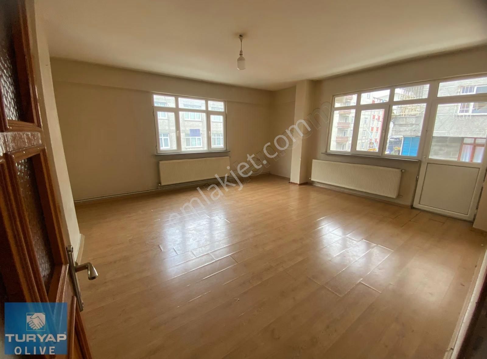 Fevzi Çakmak Caddesi Üzerimde 2 +1 Daire