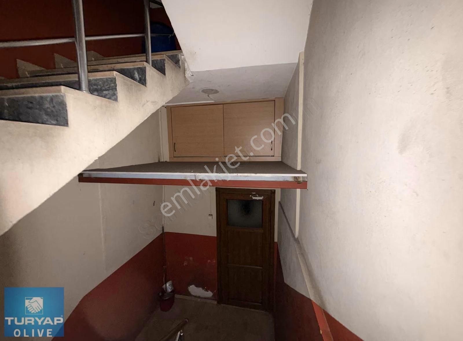 Zeytinburnu Demircilerde 4 Katlı Asansörlü 600 M2 İş Yeri - Görsel 3