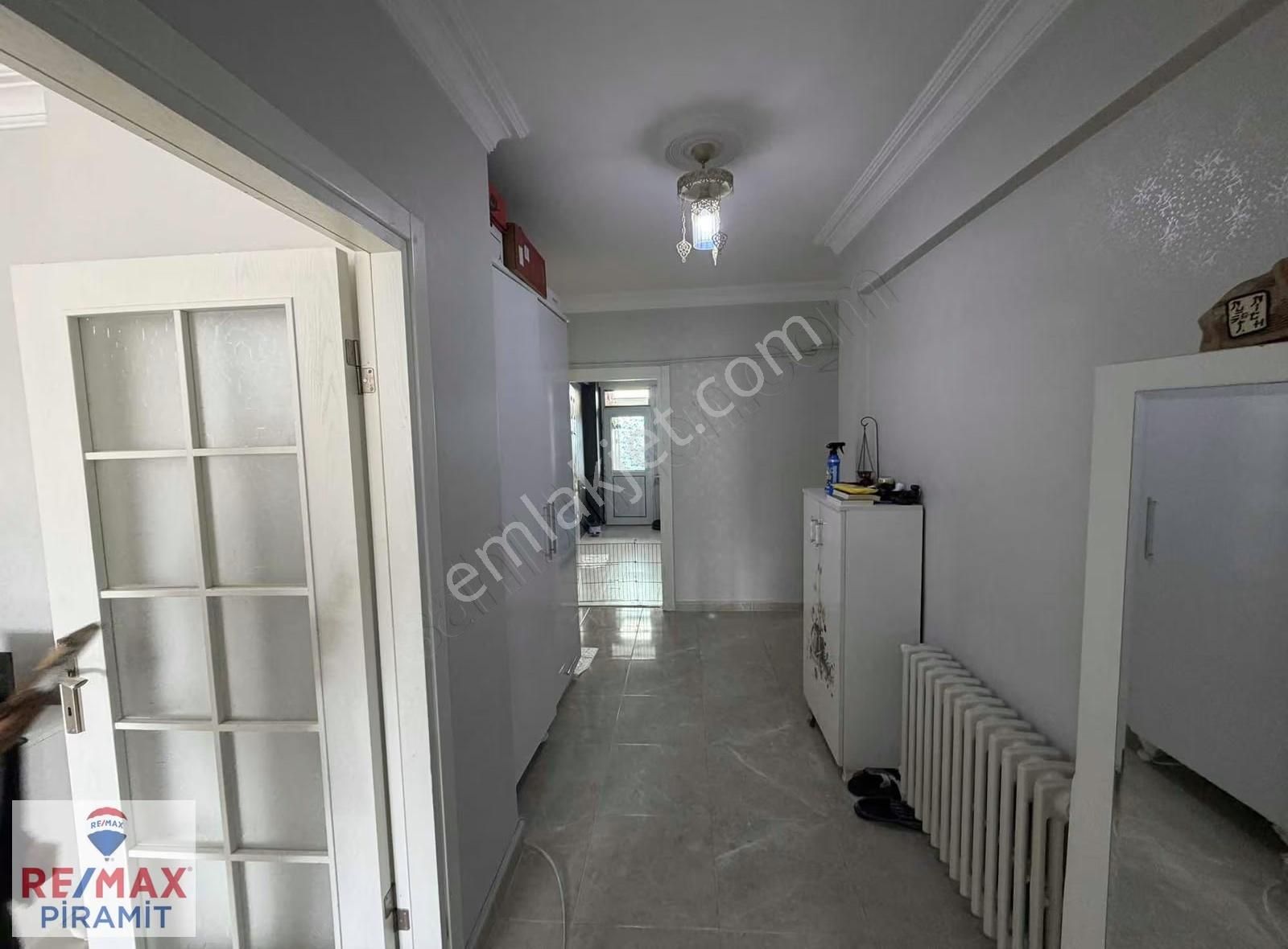 Fatih Karagümrük Mahallesinde 3+1 Manzaralı Muhteşem Konumda - Görsel 22