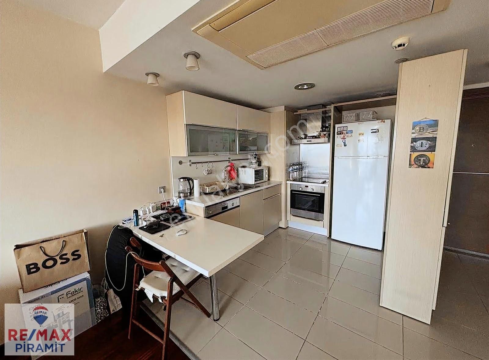 Ümraniye Dora Park Sitesinde 11. Kat, Eşyalı Kiralık 1+1 Daire - Görsel 9