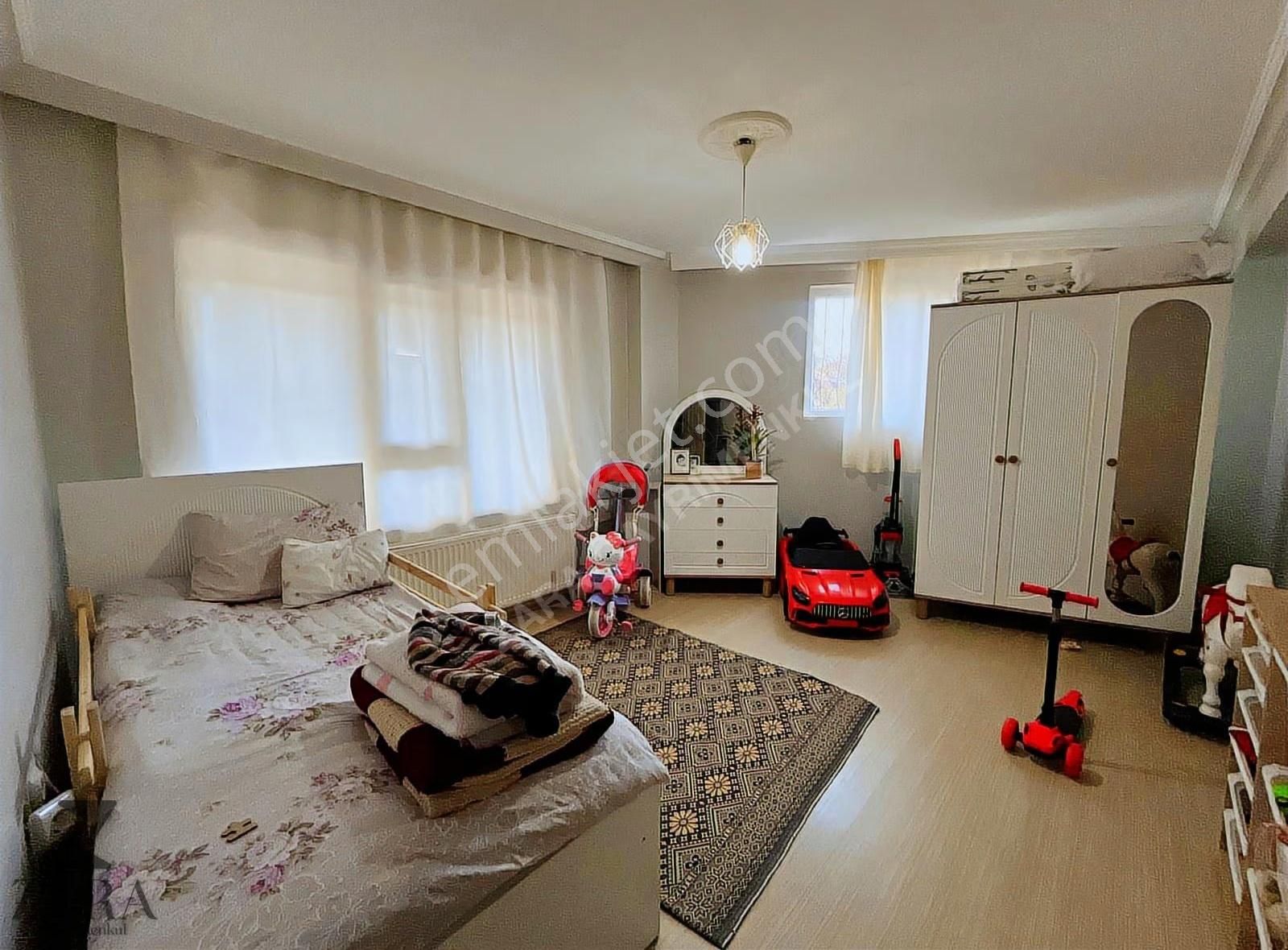 ▄zara▄bu Fiyata Yok.! Doğukent Cd Yakını 3+1 İskanlı 115m² Daire - Görsel 3