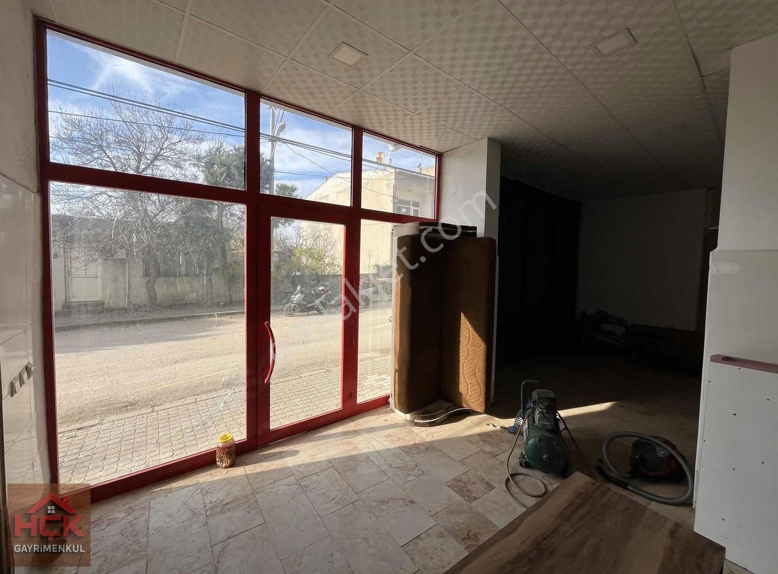 Edincik'te Merkezi Konumda Kiralık 129m² Dükkan - Görsel 3